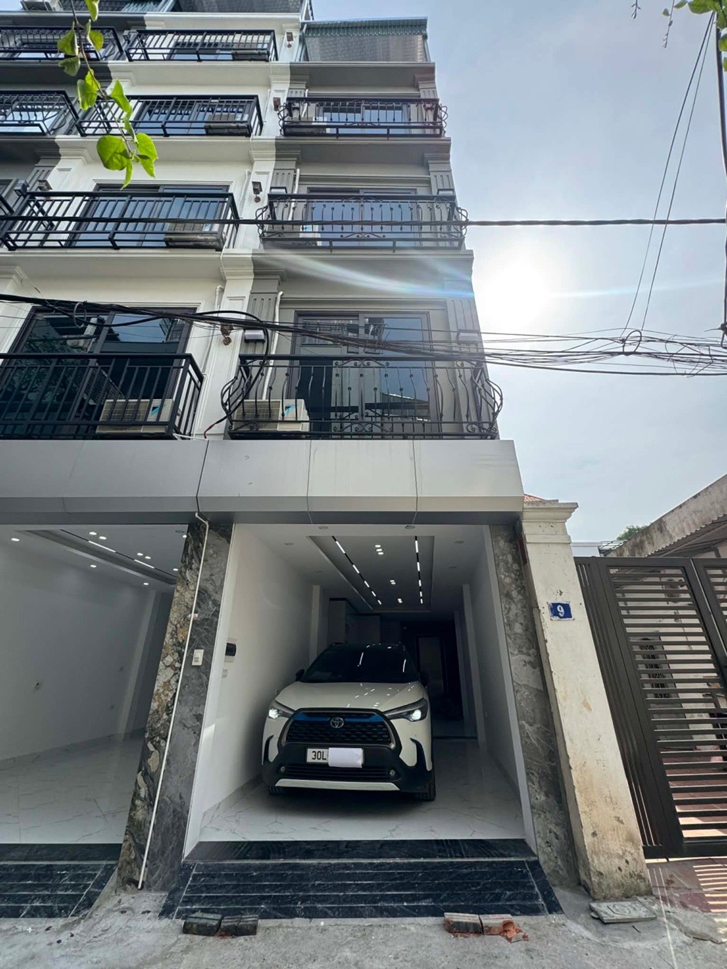Bán nhà Hoàng Liệt - diện tích 40m2 5 tầng - Ngõ ô tô - giá 12,4 tỷ