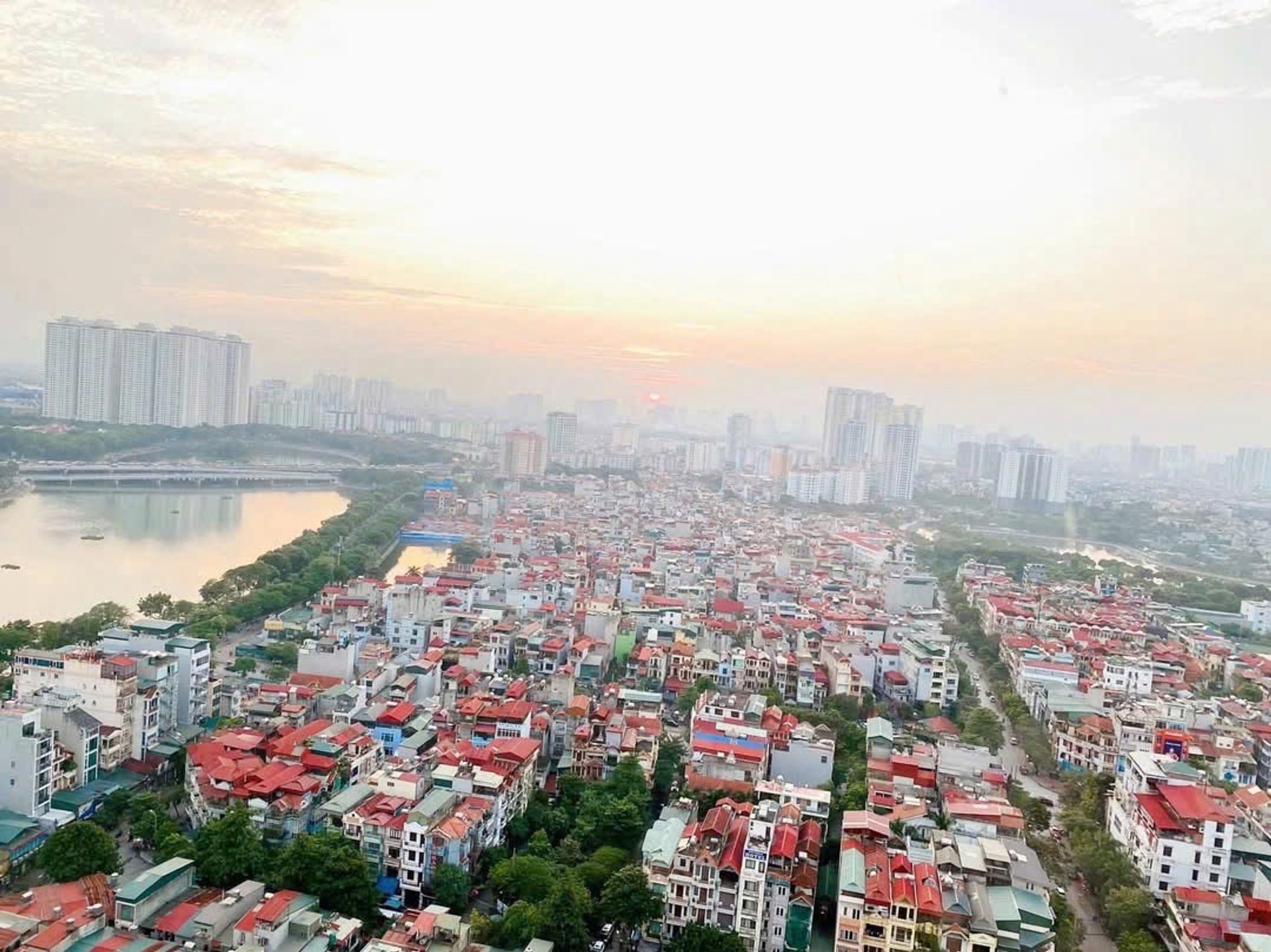 Bán nhà Đại Từ - diện tích 69m2 32 tầng - Căn hộ cao cấp, view hồ - giá 5,6 tỷ
