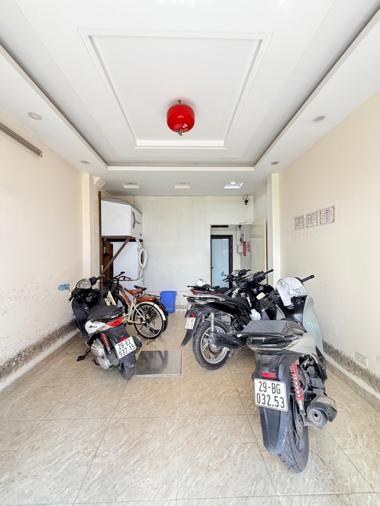 Bán nhà Láng Hạ - diện tích 46m2 6 tầng - Mặt ngõ thông, gần phố - giá 15,8 tỷ