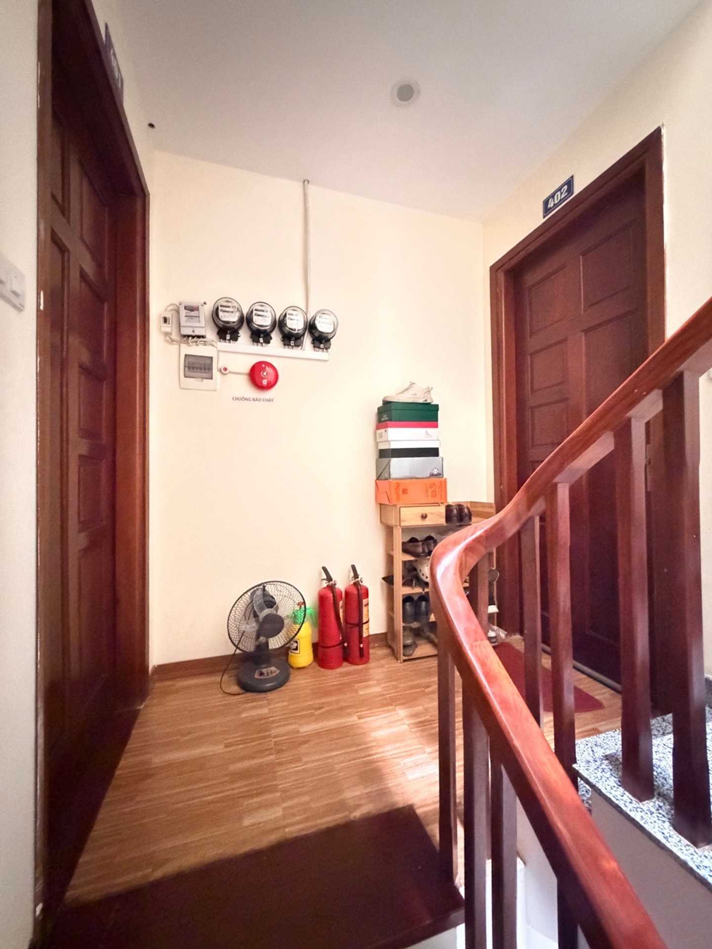 Bán nhà Láng Hạ - diện tích 46m2 6 tầng - Mặt ngõ thông, gần phố - giá 15,8 tỷ