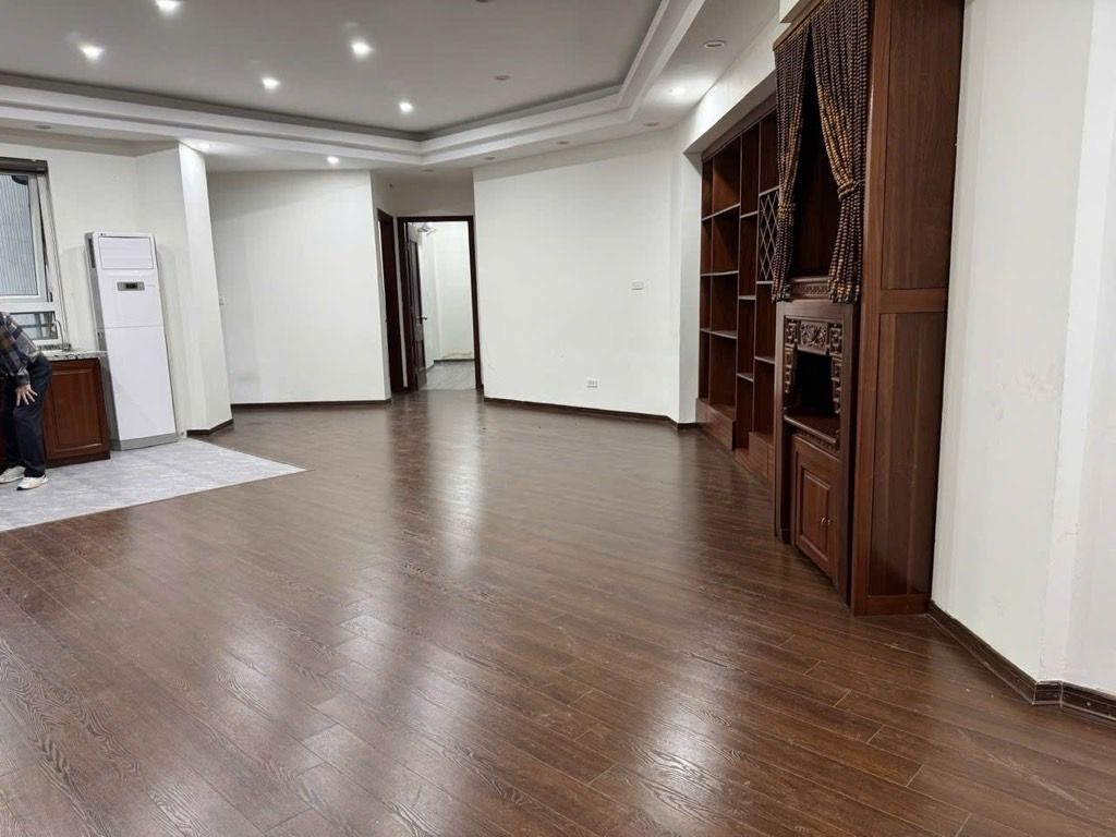 Bán nhà Vũ Trọng Phụng - diện tích 108m2 3 tầng - Căn góc thoáng mát đẹp nhất dự án - giá 8,1 tỷ