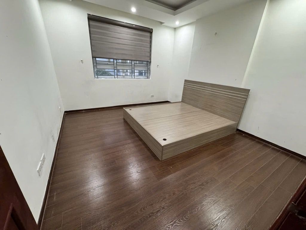 Bán nhà Vũ Trọng Phụng - diện tích 108m2 3 tầng - Căn góc thoáng mát đẹp nhất dự án - giá 8,1 tỷ