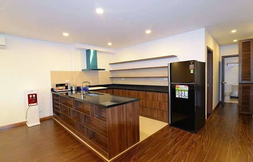 Bán nhà Từ Hoa - diện tích 186m2 9 tầng - ô tô tránh - giá 107 tỷ