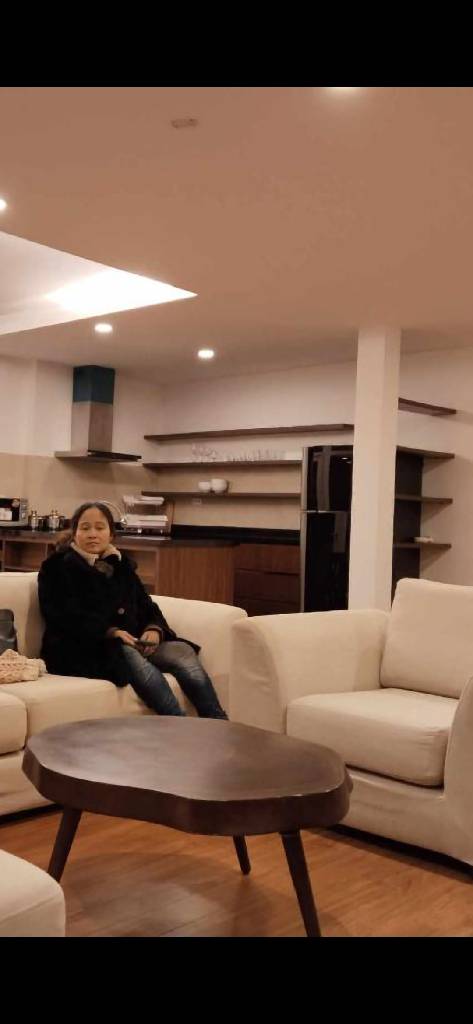 Bán nhà Từ Hoa - diện tích 186m2 9 tầng - ô tô tránh - giá 107 tỷ