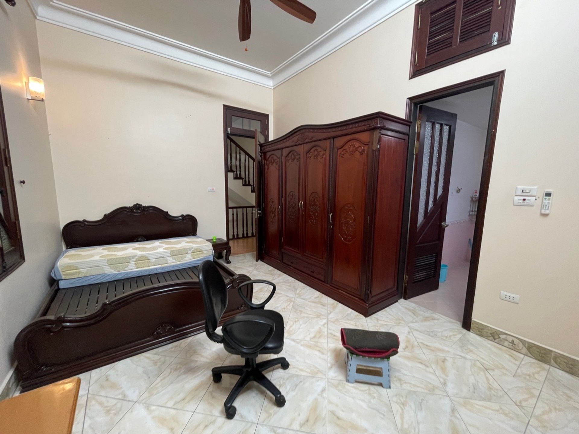 Bán nhà Thúy Lĩnh - diện tích 298m2 3 tầng - Ô TÔ - giá 45 tỷ