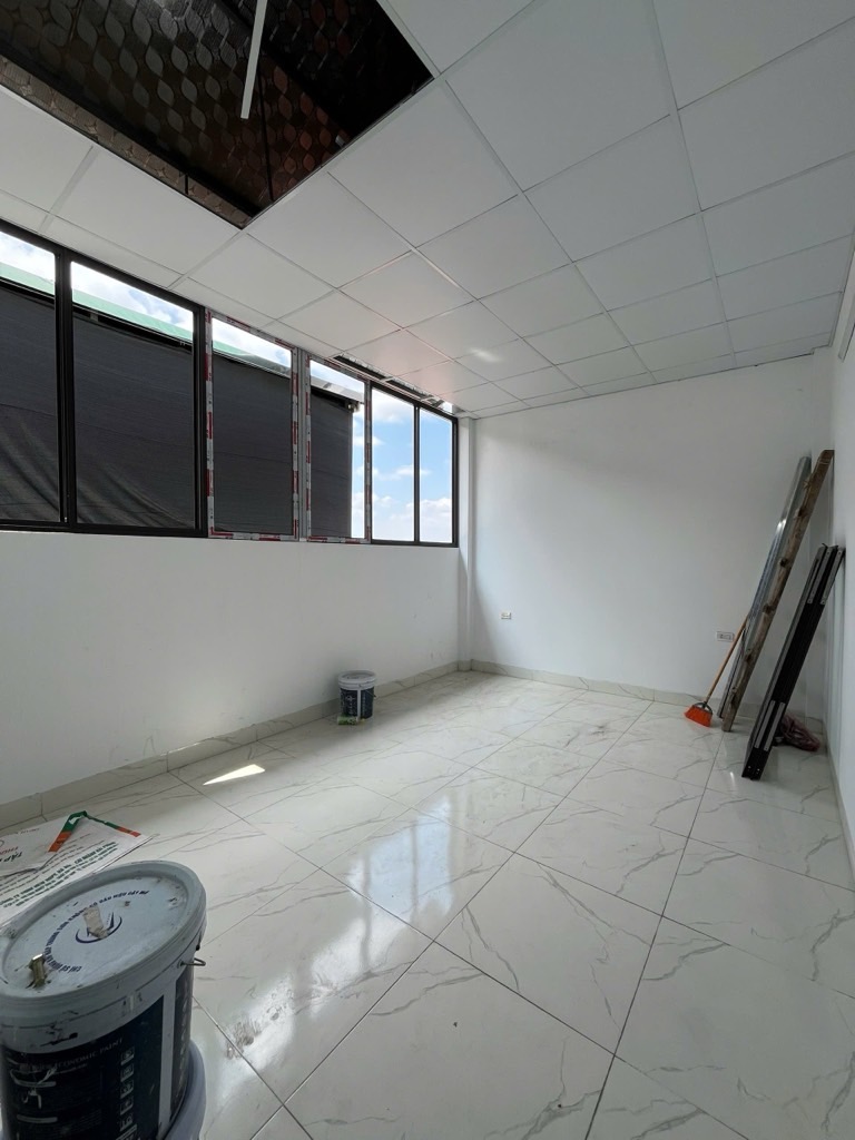 Bán nhà Tam Trinh - diện tích 30m2 5 tầng - Ô tô đỗ cổng - giá 6 tỷ