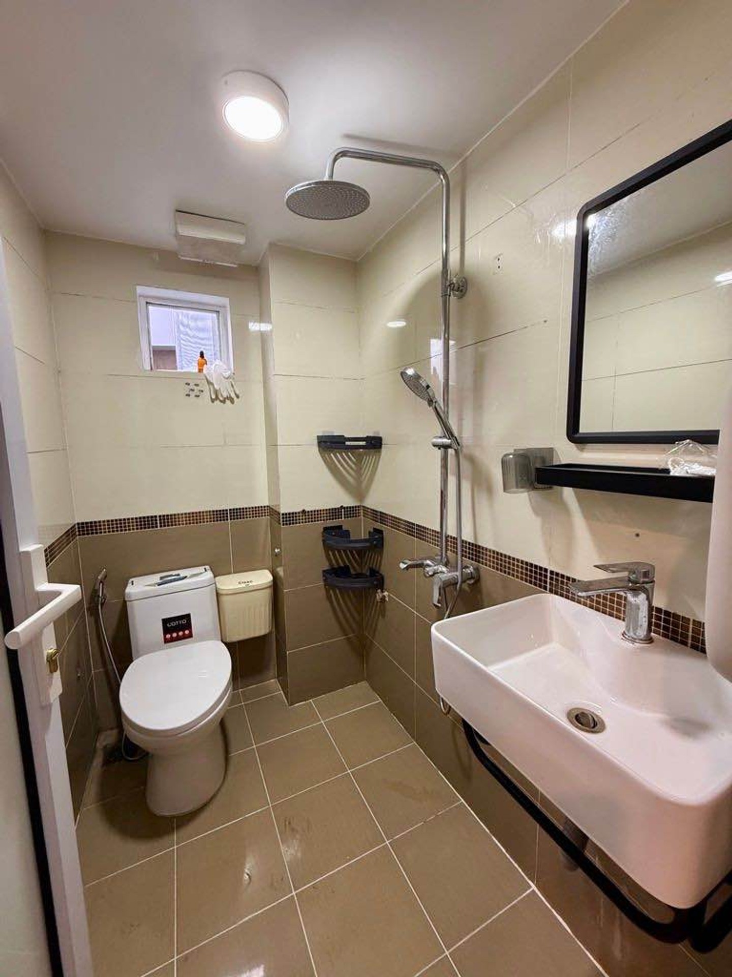 Bán nhà Định Công Hạ - diện tích 32m2 4 tầng - Lô góc 3 mặt ngõ - giá 7,5 tỷ