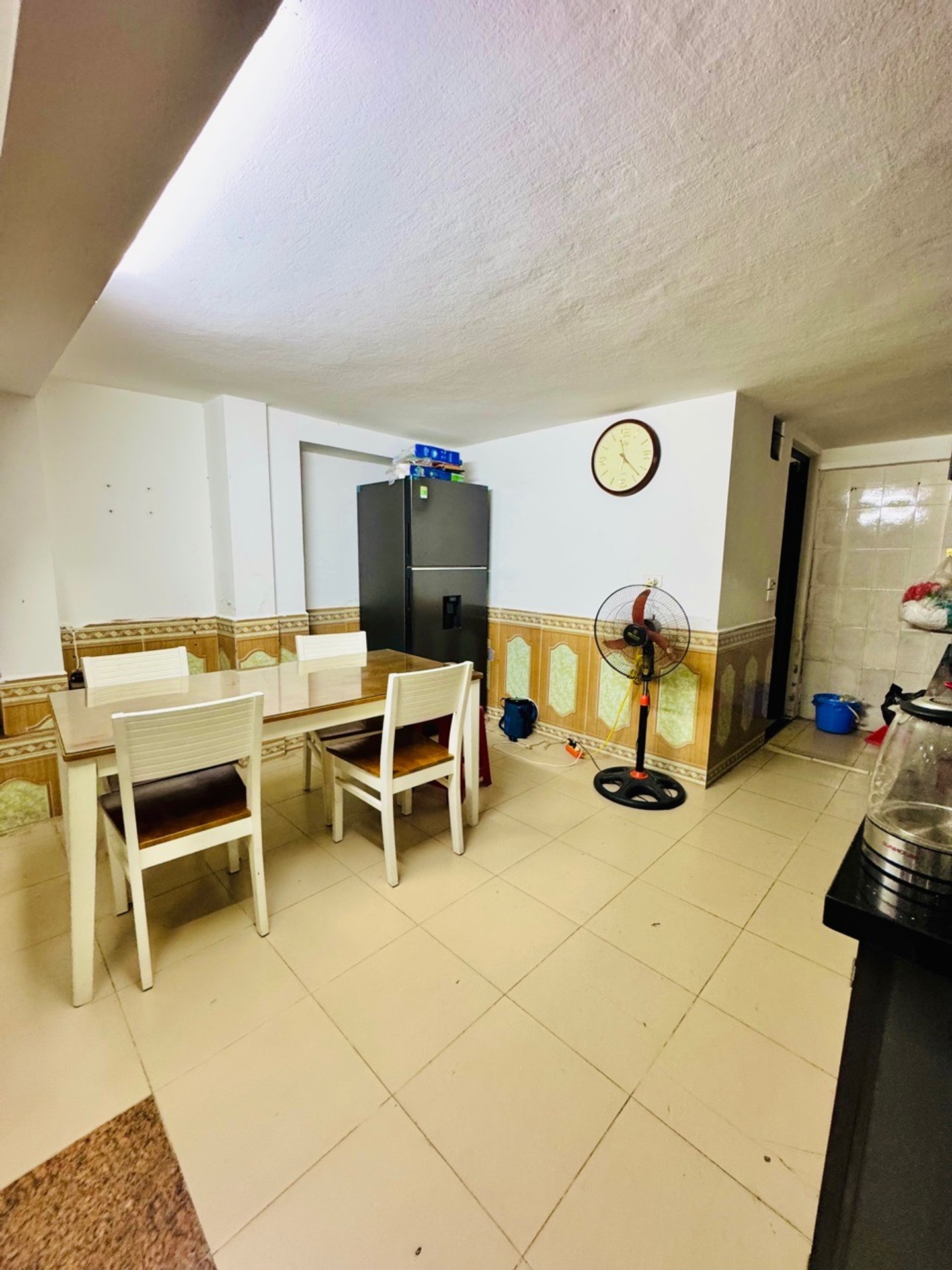 Bán nhà K tập thể Thanh Mai - diện tích 43m2 2 tầng - mặt ngõ chợ - giá 2 tỷ