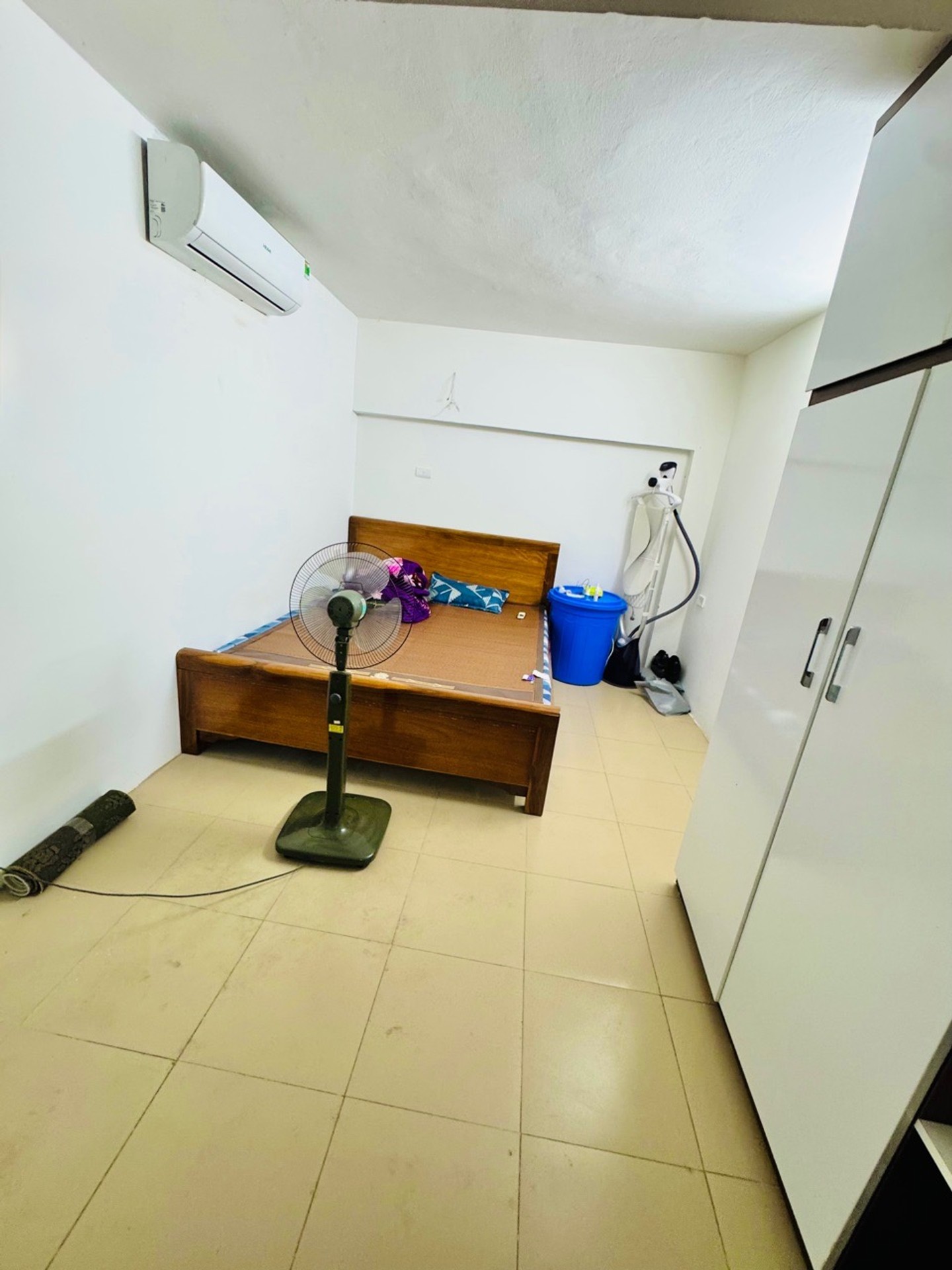 Bán nhà K tập thể Thanh Mai - diện tích 43m2 2 tầng - mặt ngõ chợ - giá 2 tỷ