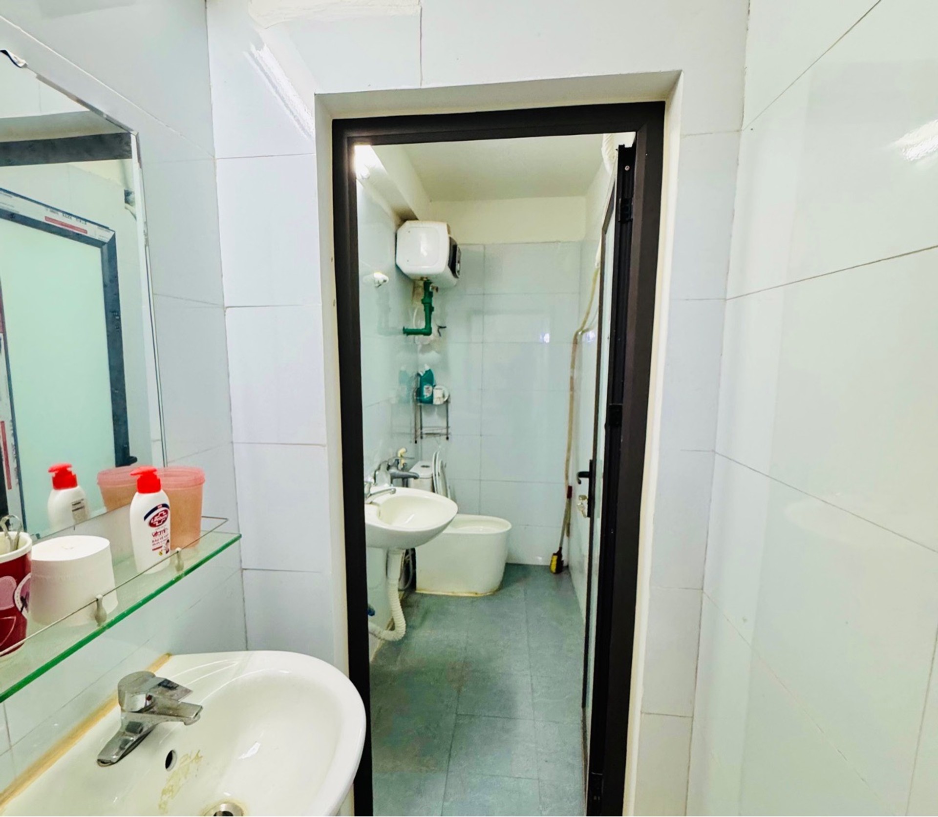 Bán nhà K tập thể Thanh Mai - diện tích 43m2 2 tầng - mặt ngõ chợ - giá 2 tỷ