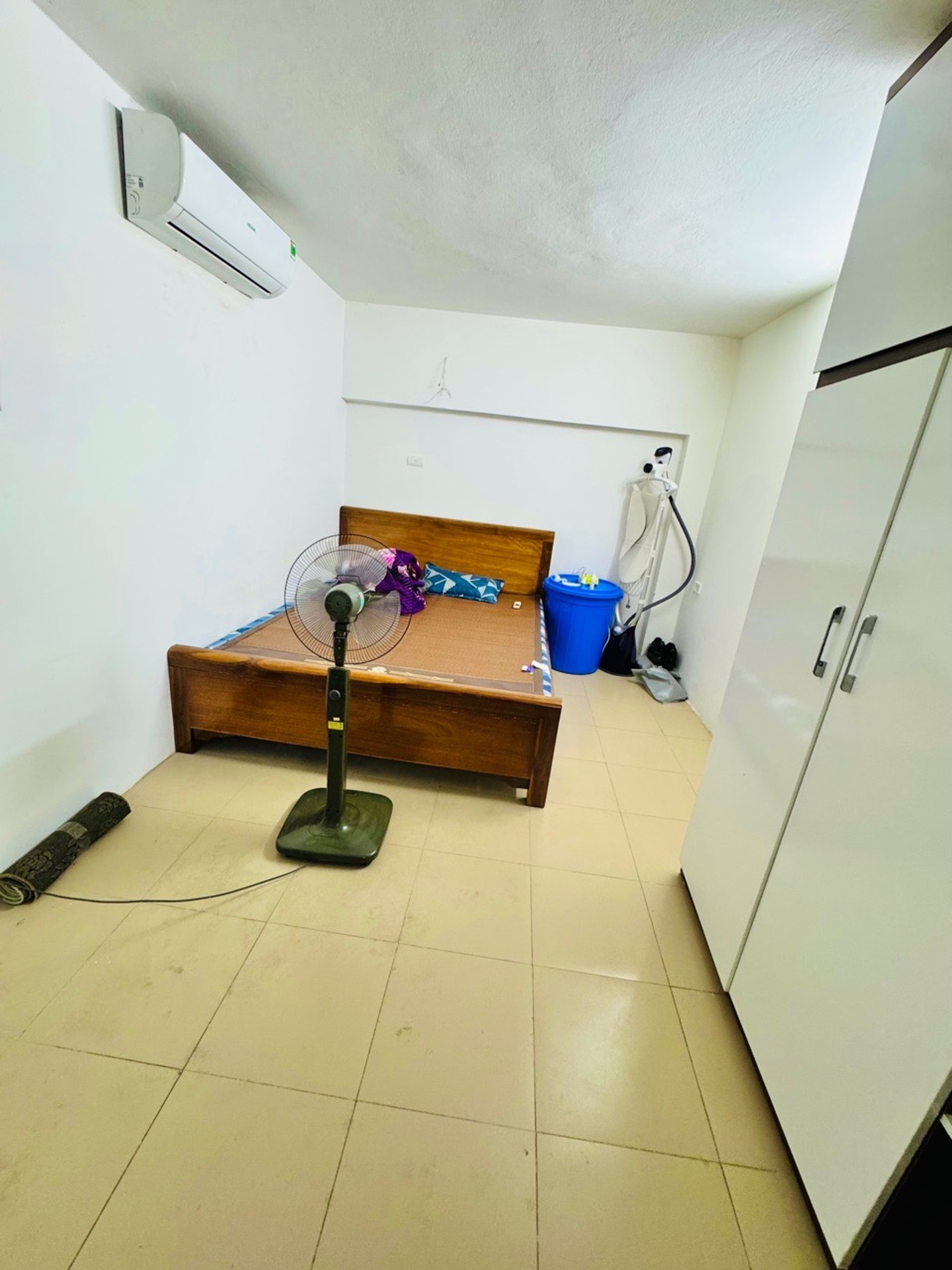 Bán nhà K tập thể Thanh Mai - diện tích 43m2 2 tầng - mặt ngõ chợ - giá 2 tỷ