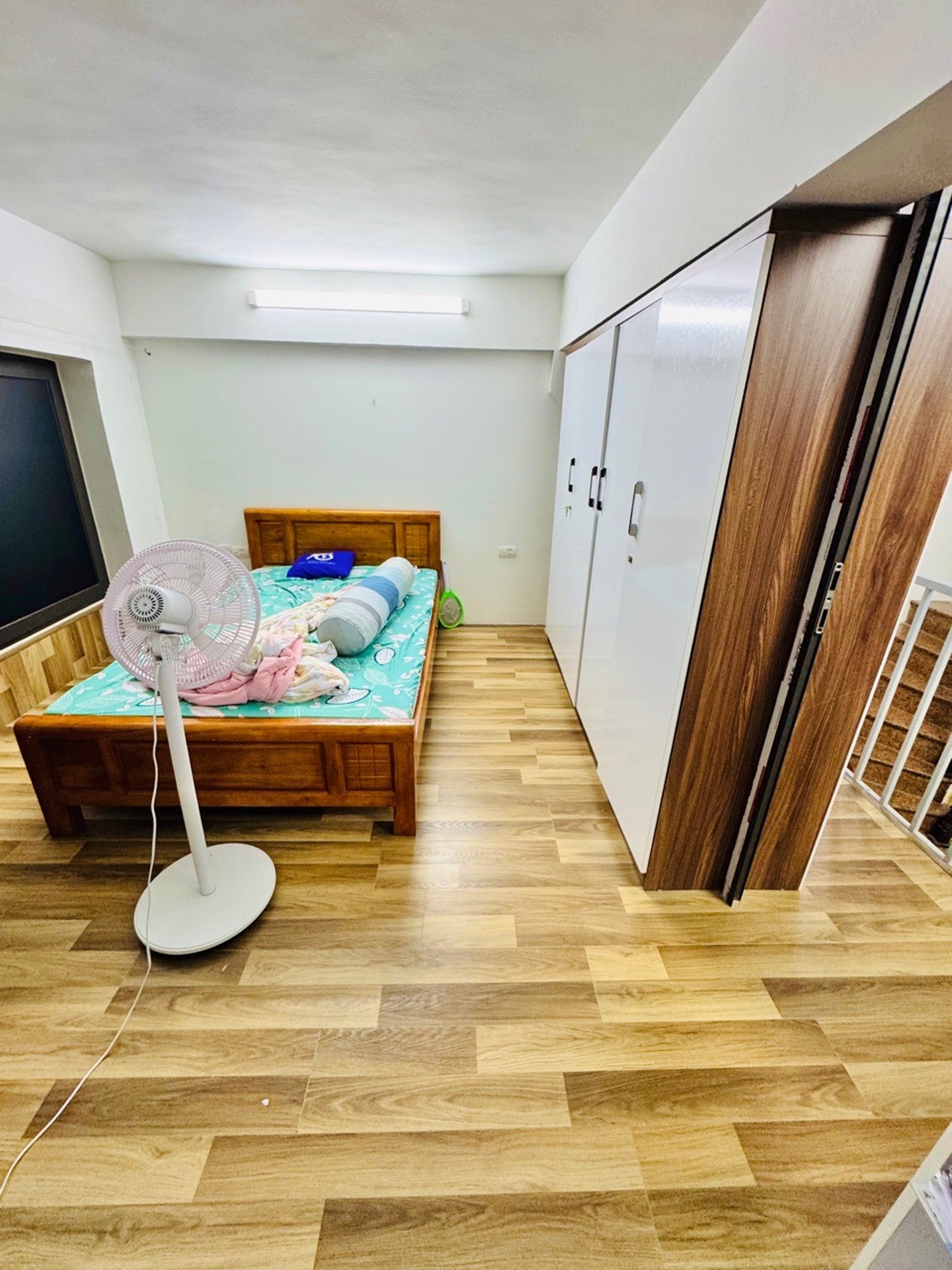 Bán nhà K tập thể Thanh Mai - diện tích 43m2 2 tầng - mặt ngõ chợ - giá 2 tỷ