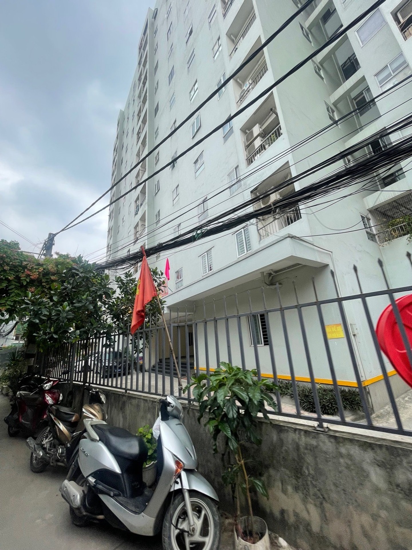Bán nhà Định Công Hạ - diện tích 36m2 2 tầng - ô tô đỗ cửa - giá 3,1 tỷ