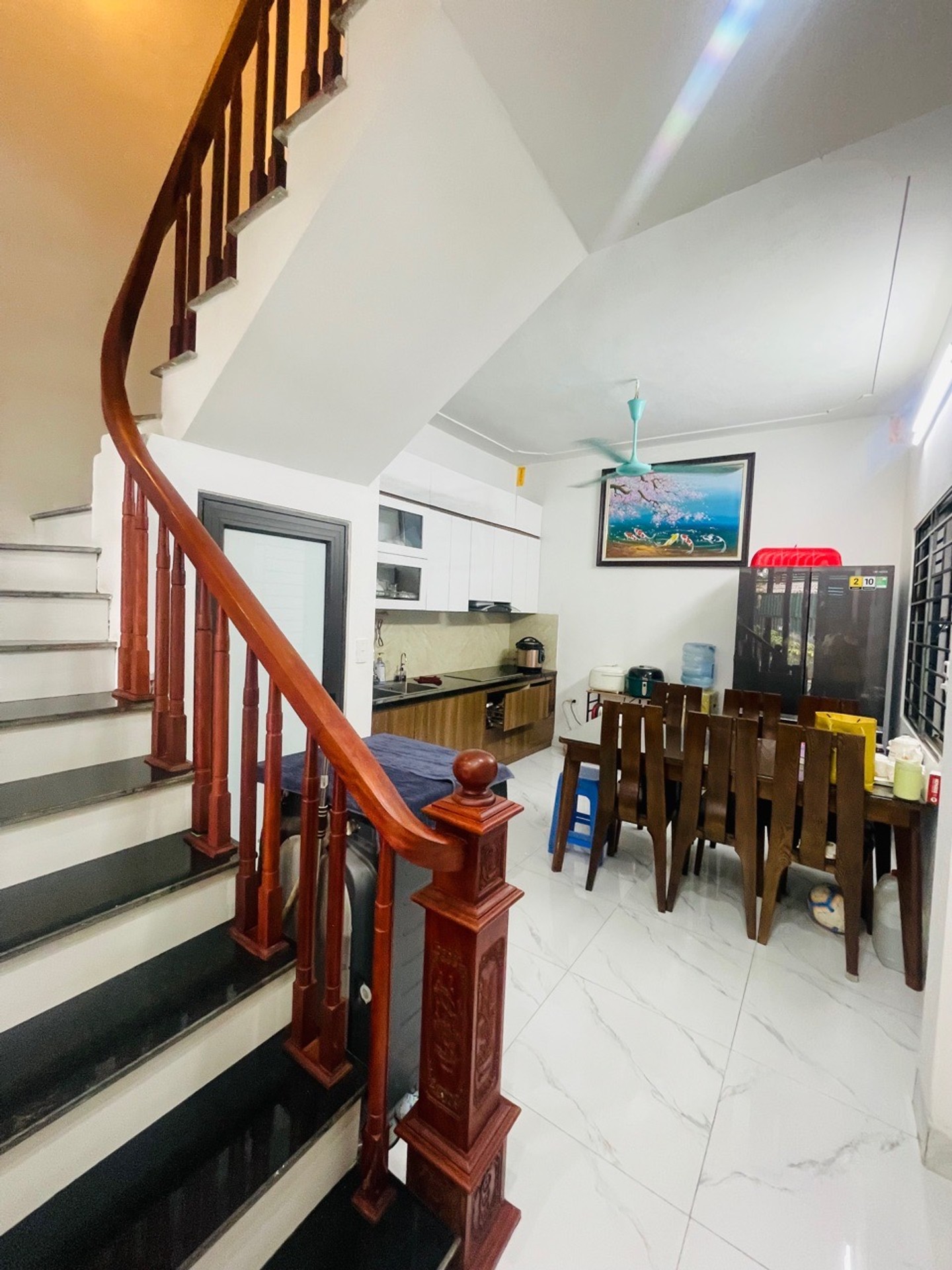 Bán nhà Định Công Hạ - diện tích 36m2 2 tầng - ô tô đỗ cửa - giá 3,1 tỷ