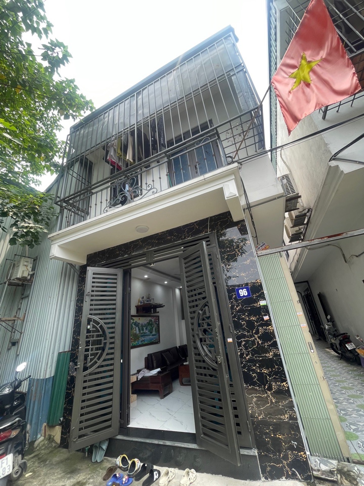 Bán nhà Định Công Hạ - diện tích 36m2 2 tầng - ô tô đỗ cửa - giá 3,1 tỷ