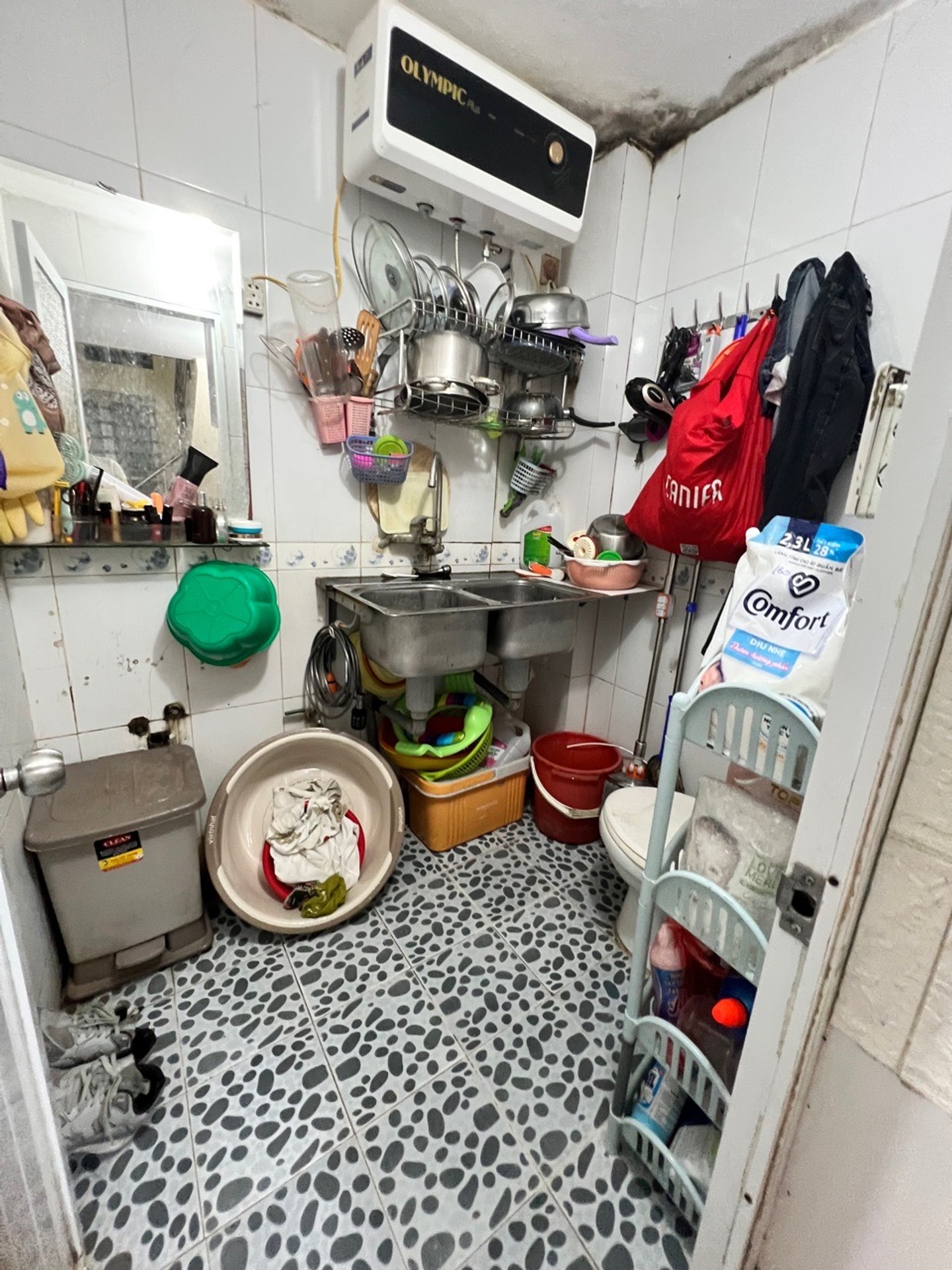 Bán nhà Đông Thiên - diện tích 30m2 2 tầng - ô tô đỗ cửa - giá 3,2 tỷ