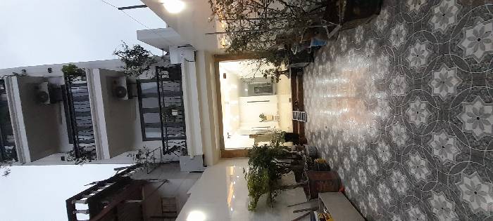 Bán nhà Lĩnh Nam - diện tích 102m2 5 tầng - Ô tô tránh - giá 13 tỷ