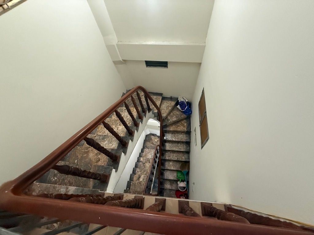 Bán nhà Tân Mai - diện tích 50m2 4 tầng - Ô TÔ THÔNG - giá 12,5 tỷ