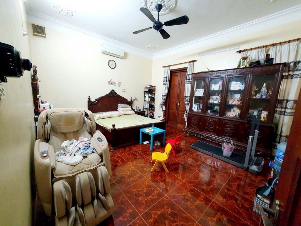 Bán nhà Xã Đàn - diện tích 161m2 5 tầng - Lô góc 3 mặt thoáng - giá 65 tỷ