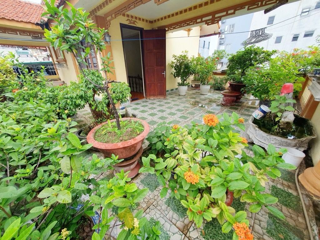 Bán nhà Xã Đàn - diện tích 161m2 5 tầng - Lô góc 3 mặt thoáng - giá 65 tỷ