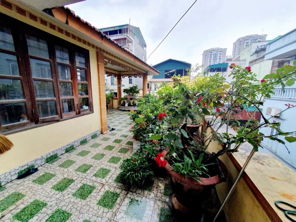 Bán nhà Xã Đàn - diện tích 161m2 5 tầng - Lô góc 3 mặt thoáng - giá 65 tỷ