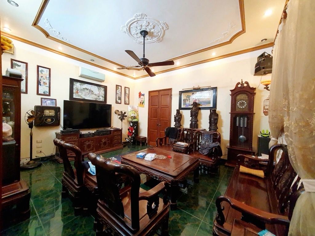 Bán nhà Xã Đàn - diện tích 161m2 5 tầng - Lô góc 3 mặt thoáng - giá 65 tỷ