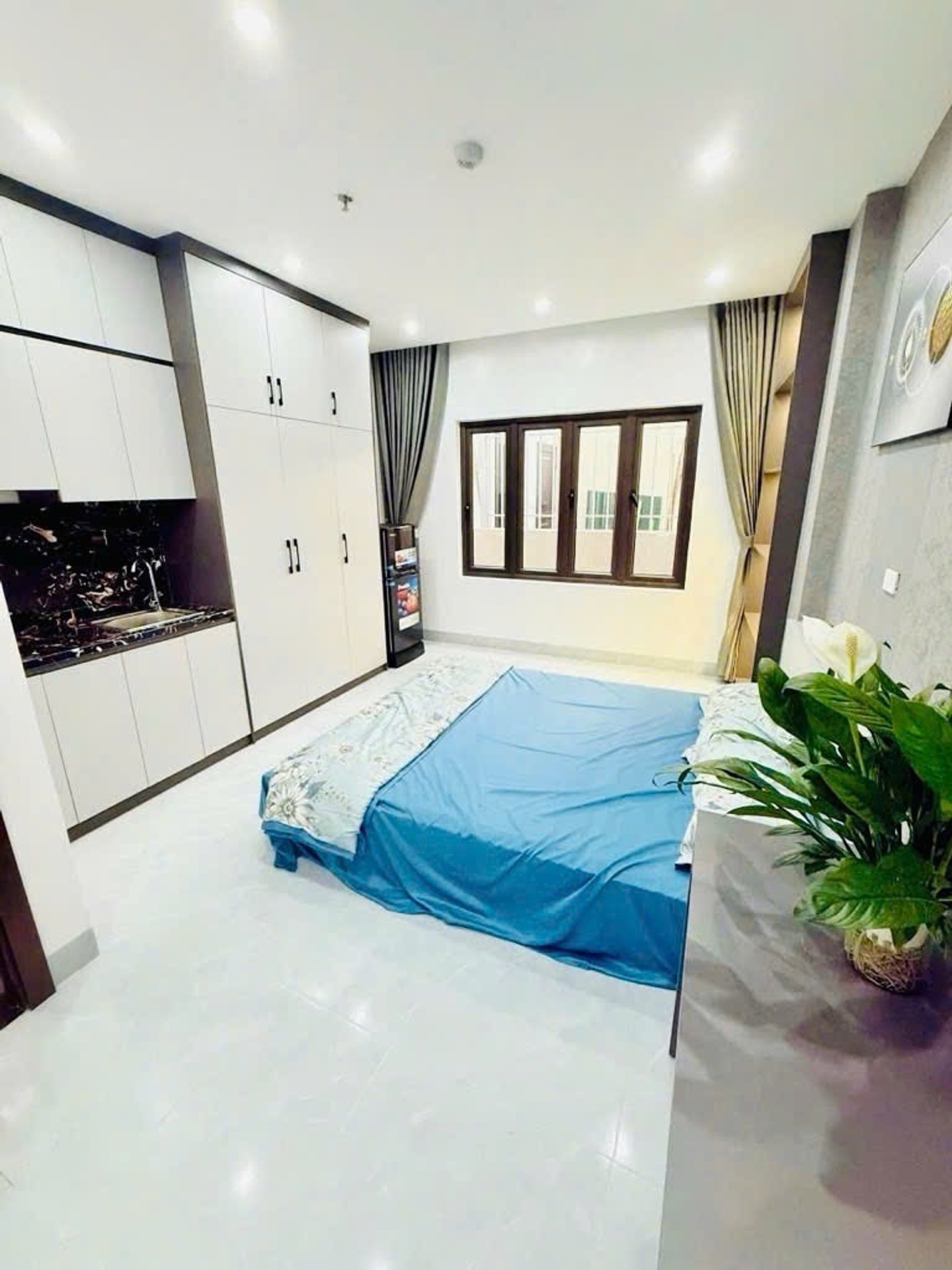 Bán nhà Định Công Thượng - diện tích 55m2 6 tầng - ô tô lùi cửa - giá 14,8 tỷ