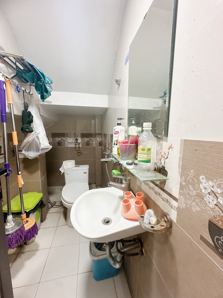 Bán nhà Hoàng Cầu - diện tích 54m2 5 tầng - 2 mặt ngõ - giá 27 tỷ