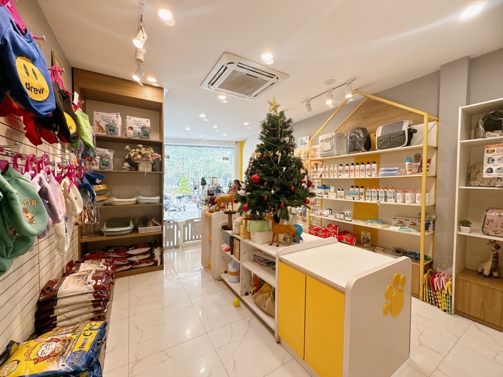 Bán nhà Hoàng Cầu - diện tích 54m2 5 tầng - 2 mặt ngõ - giá 27 tỷ