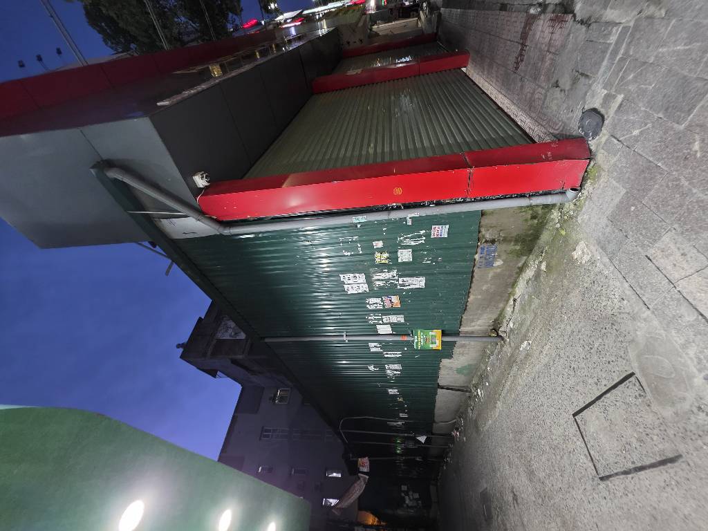 Bán nhà Nguyễn Chí Thanh - diện tích 393.5m2 1 tầng - Mặt phố và 2 mặt ngõ - giá 256 tỷ