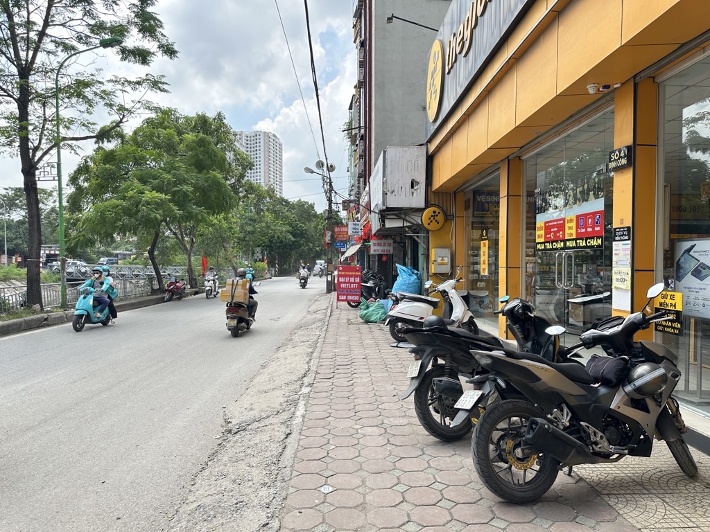 Bán nhà Trịnh Đình Cửu - diện tích 47m2 6 tầng - Mặt phố vỉa hè rộng - giá 26,8 tỷ