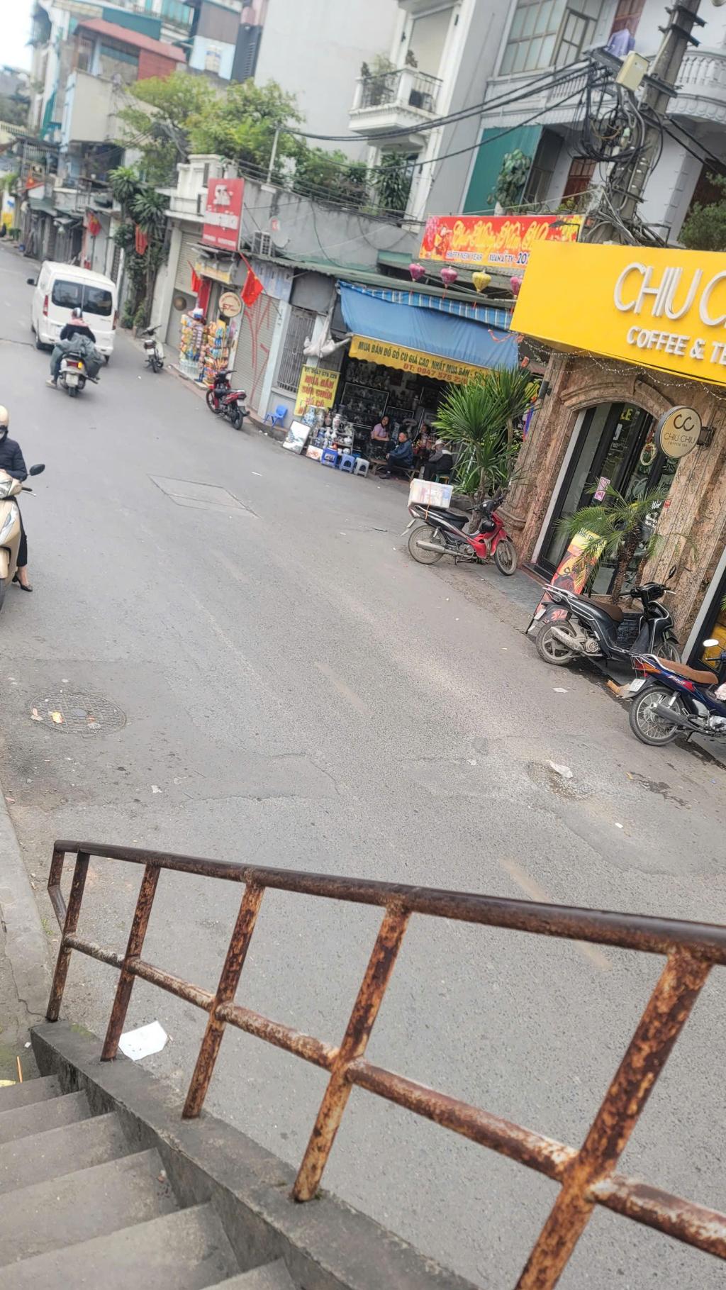 Bán nhà Hồng Hà - diện tích 62m2 3 tầng - ô tô tránh - giá 30 tỷ