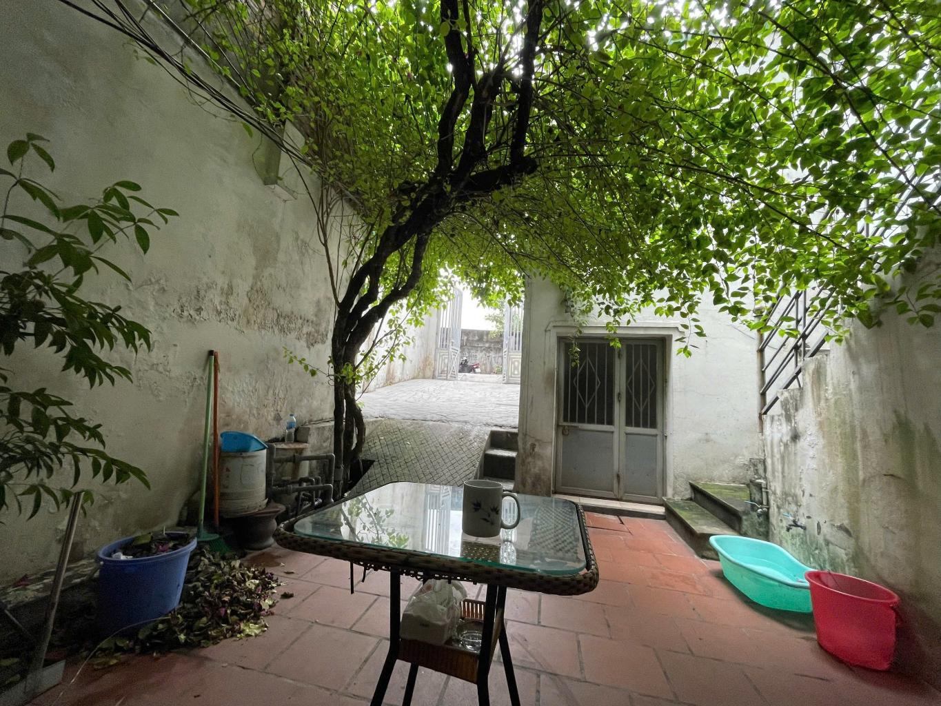 Bán nhà Hồng Hà - diện tích 62m2 3 tầng - ô tô tránh - giá 30 tỷ