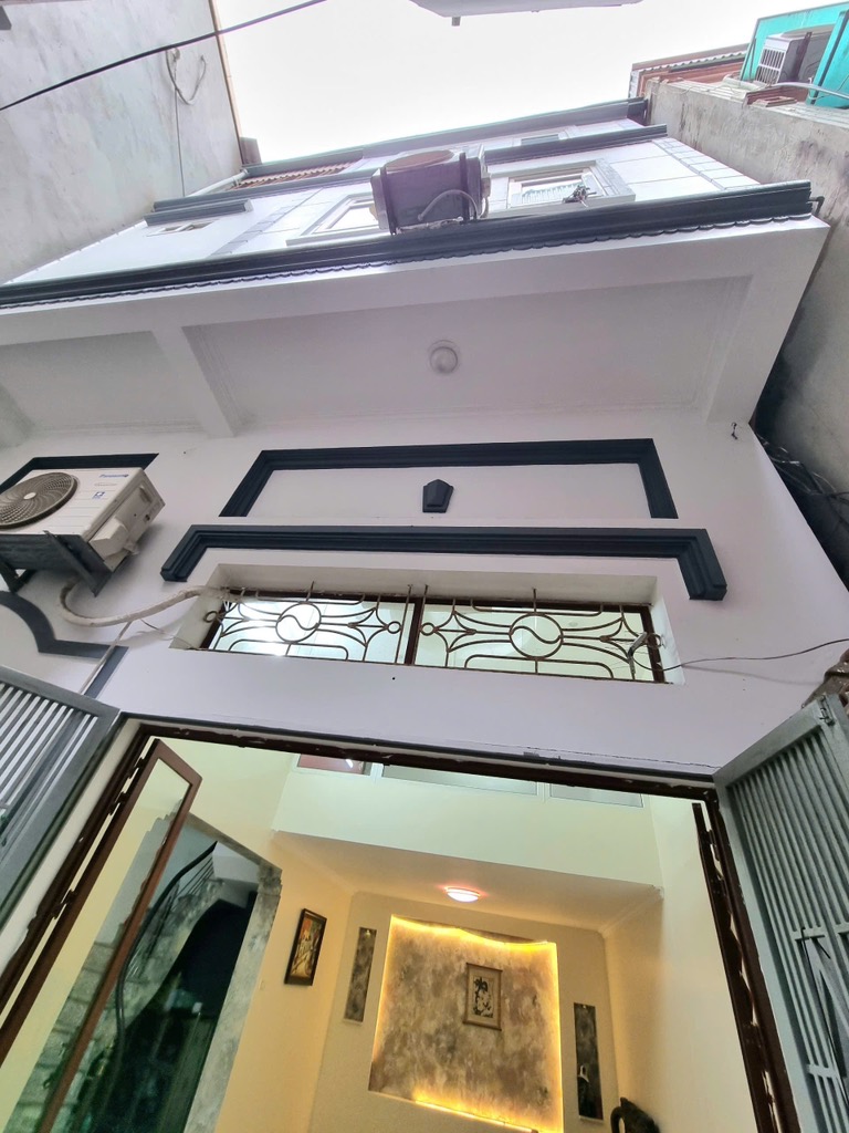 Bán nhà Hoàng Mai - diện tích 56m2 3 tầng - gần ô tô - giá 10,7 tỷ