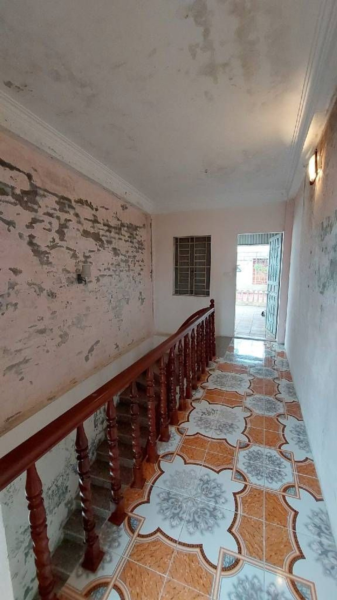 Bán nhà Định Công Hạ - diện tích 34m2 4 tầng - Nhà dân xây, ngõ thông - giá 5,9 tỷ