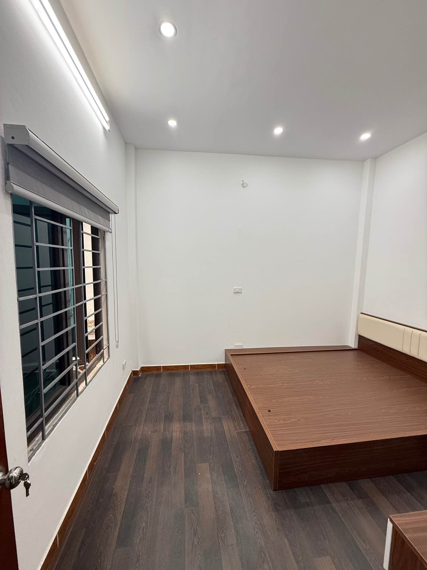 Bán nhà Vĩnh Hưng - diện tích 34m2 4 tầng - Lô góc 3 mặt ngõ - giá 8,3 tỷ