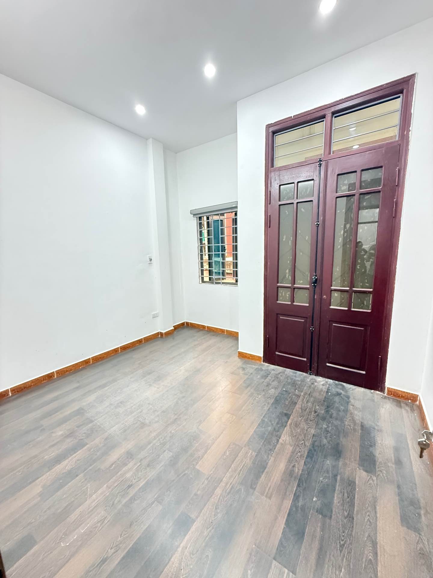 Bán nhà Vĩnh Hưng - diện tích 34m2 4 tầng - Lô góc 3 mặt ngõ - giá 8,3 tỷ