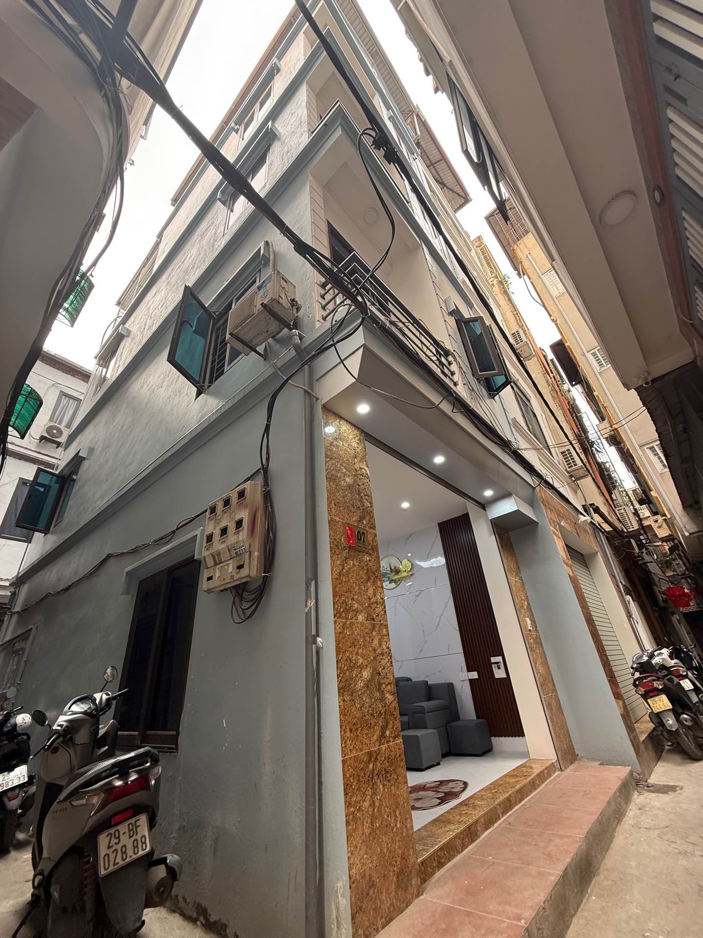 Bán nhà Vĩnh Hưng - diện tích 34m2 4 tầng - Lô góc 3 mặt ngõ - giá 8,3 tỷ