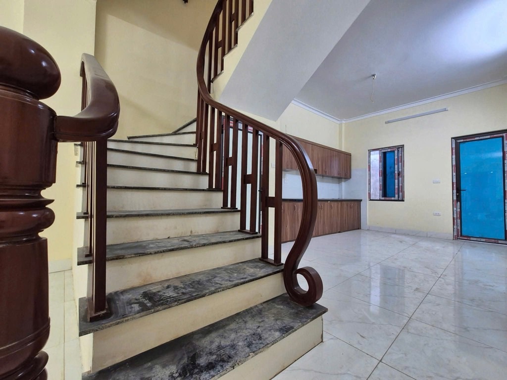 Bán nhà Định Công Hạ - diện tích 51m2 3 tầng - Gần ô tô - giá 3,3 tỷ