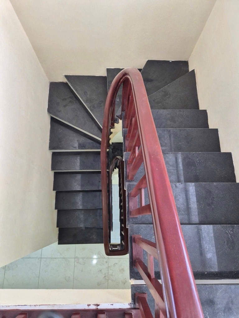 Bán nhà Định Công Hạ - diện tích 51m2 3 tầng - Gần ô tô - giá 3,3 tỷ
