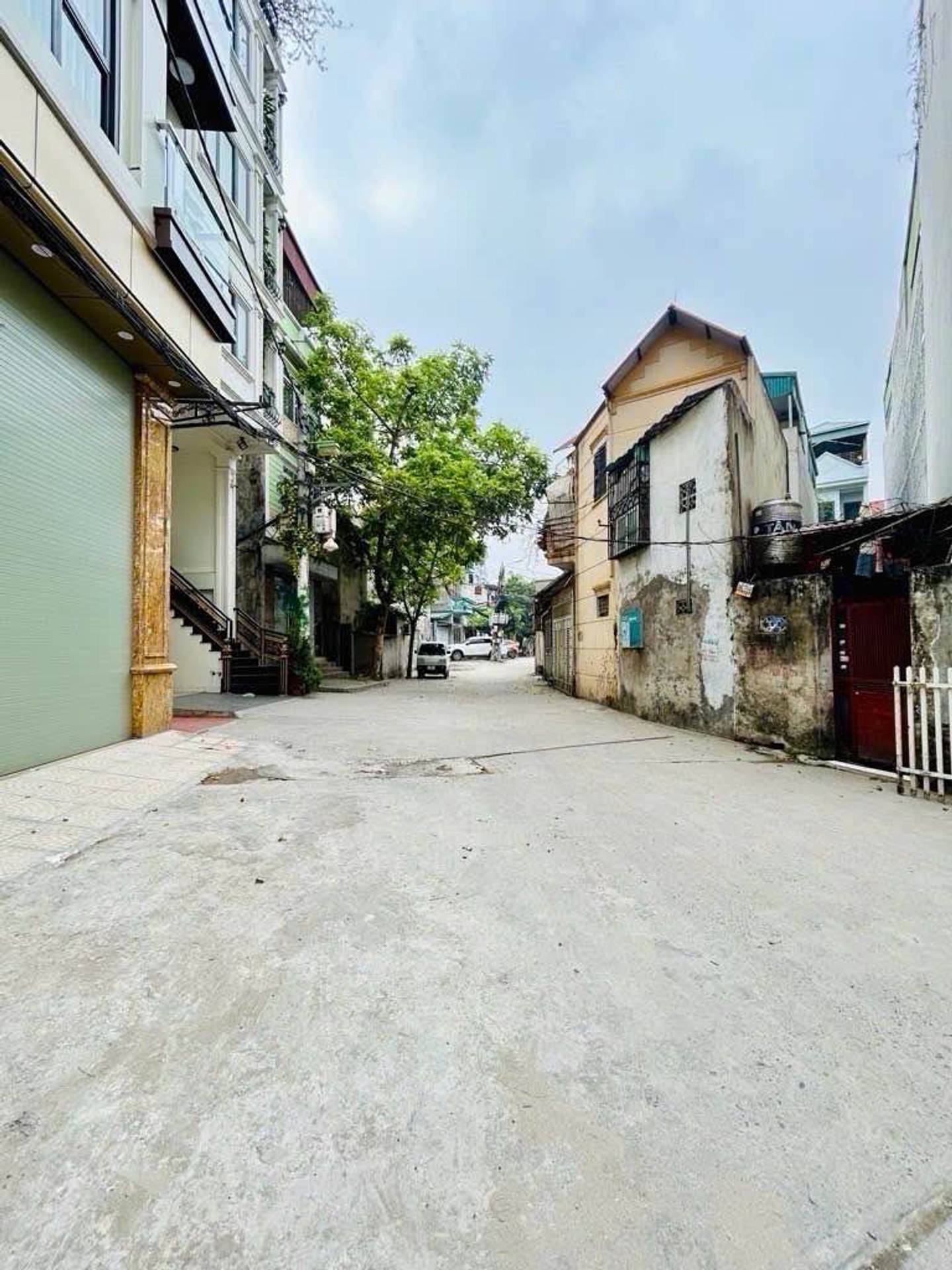 Bán nhà Nam Dư - diện tích 36m2 7 tầng - Ô TÔ VÀO NHÀ - giá 15,2 tỷ