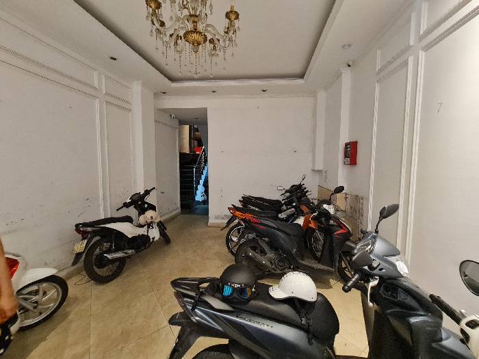 Bán nhà Xã Đàn - diện tích 110m2 10 tầng - Ô tô đỗ cửa - giá 35 tỷ