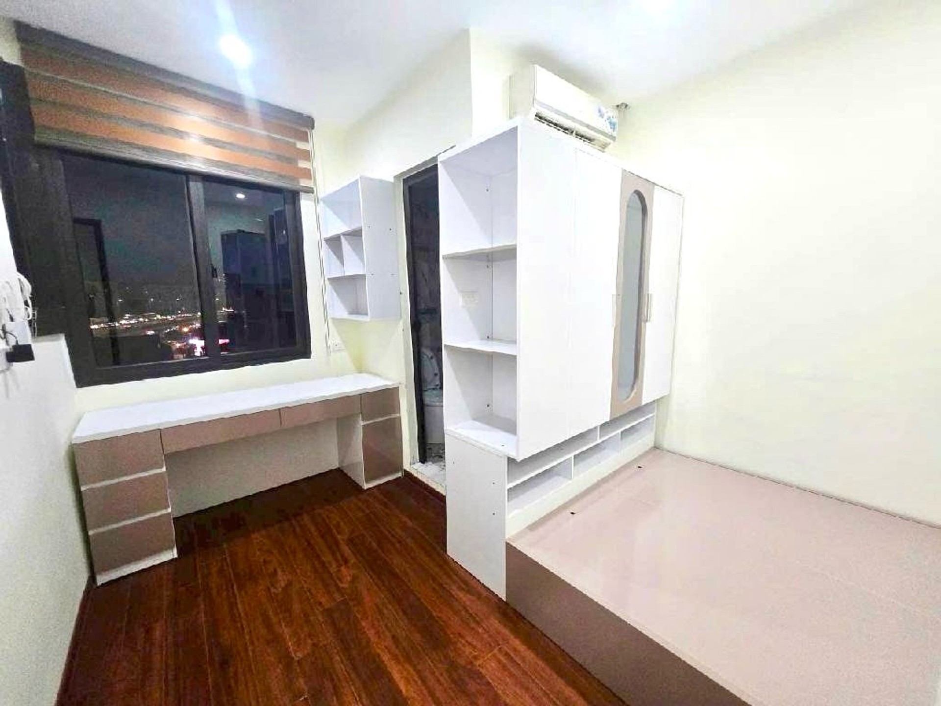 Bán nhà Kim Giang - diện tích 75m2 7 tầng - gần ô tô - giá 20 tỷ