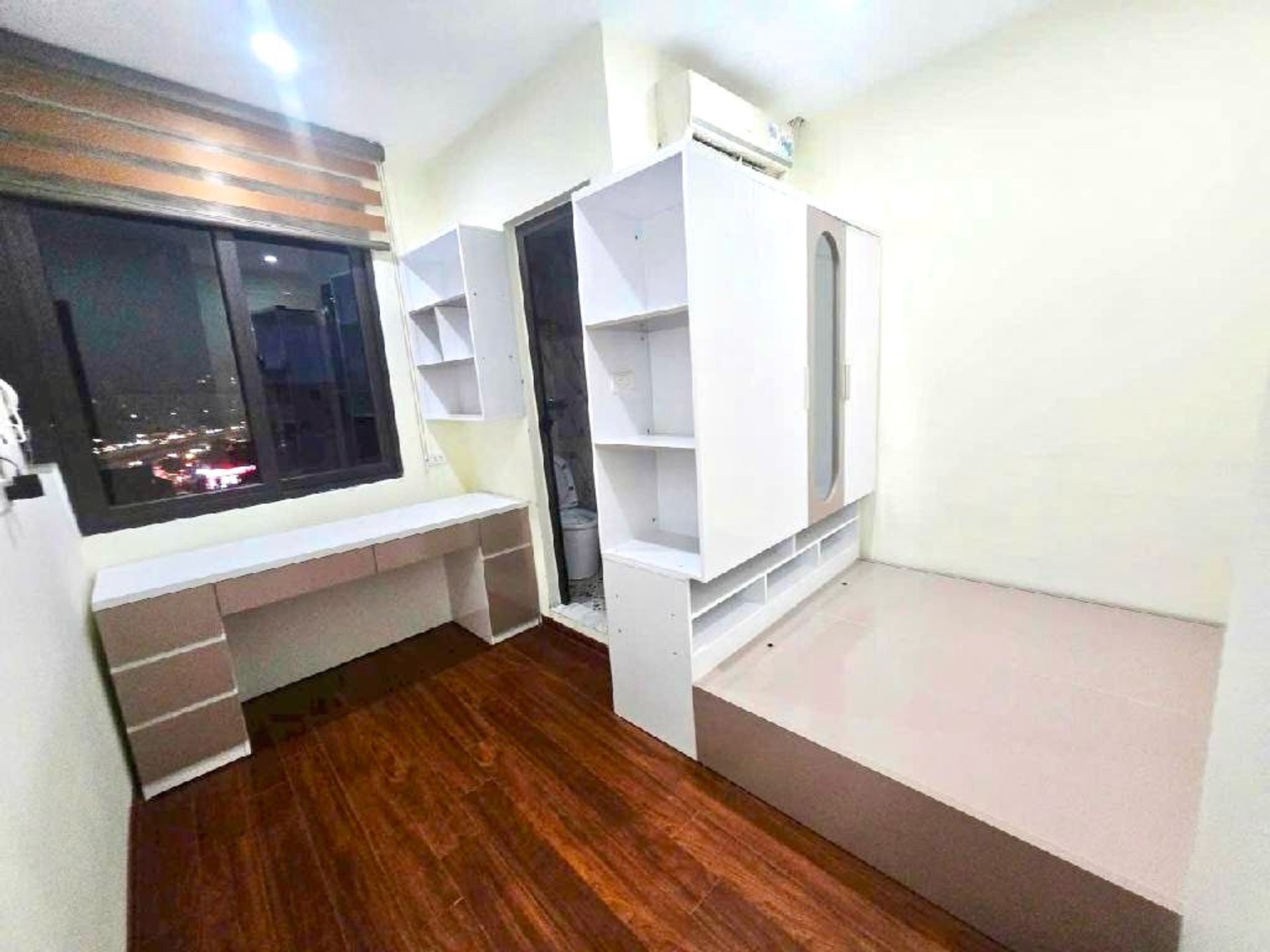 Bán nhà Kim Giang - diện tích 75m2 7 tầng - gần ô tô - giá 20 tỷ