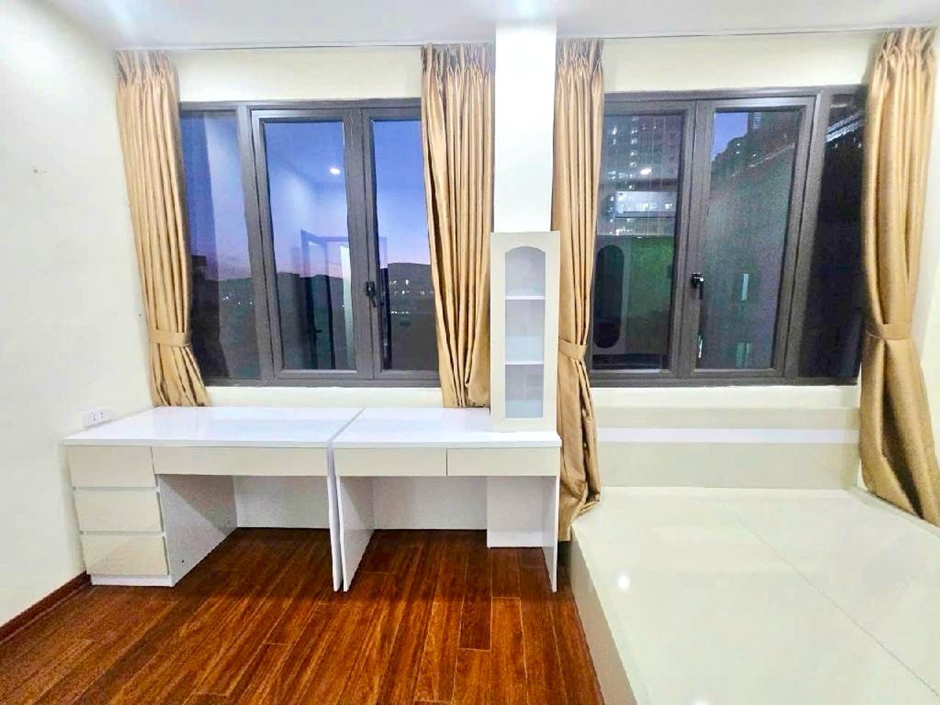 Bán nhà Kim Giang - diện tích 75m2 7 tầng - gần ô tô - giá 20 tỷ
