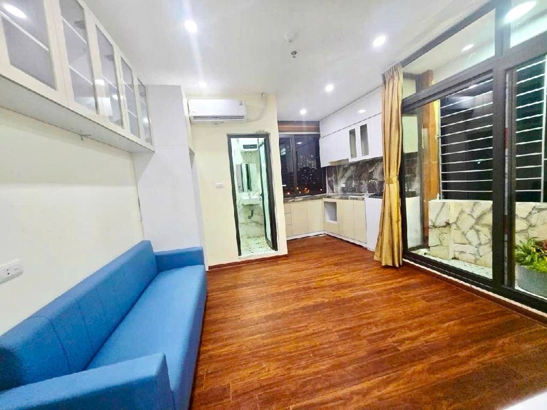 Bán nhà Kim Giang - diện tích 75m2 7 tầng - gần ô tô - giá 20 tỷ