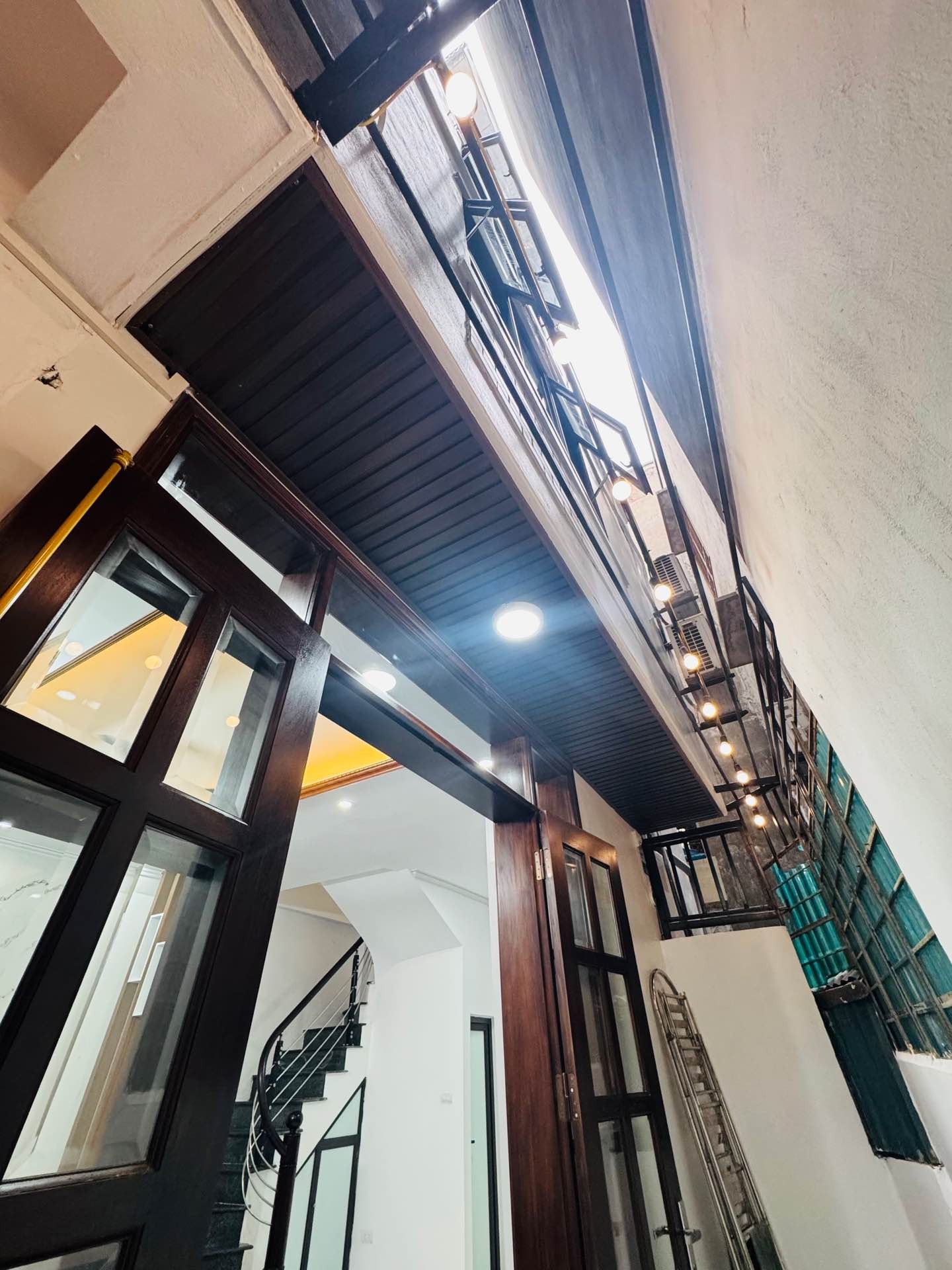 Bán nhà Lương Khánh Thiện - diện tích 49m2 5 tầng - gần ô tô - giá 8,96 tỷ