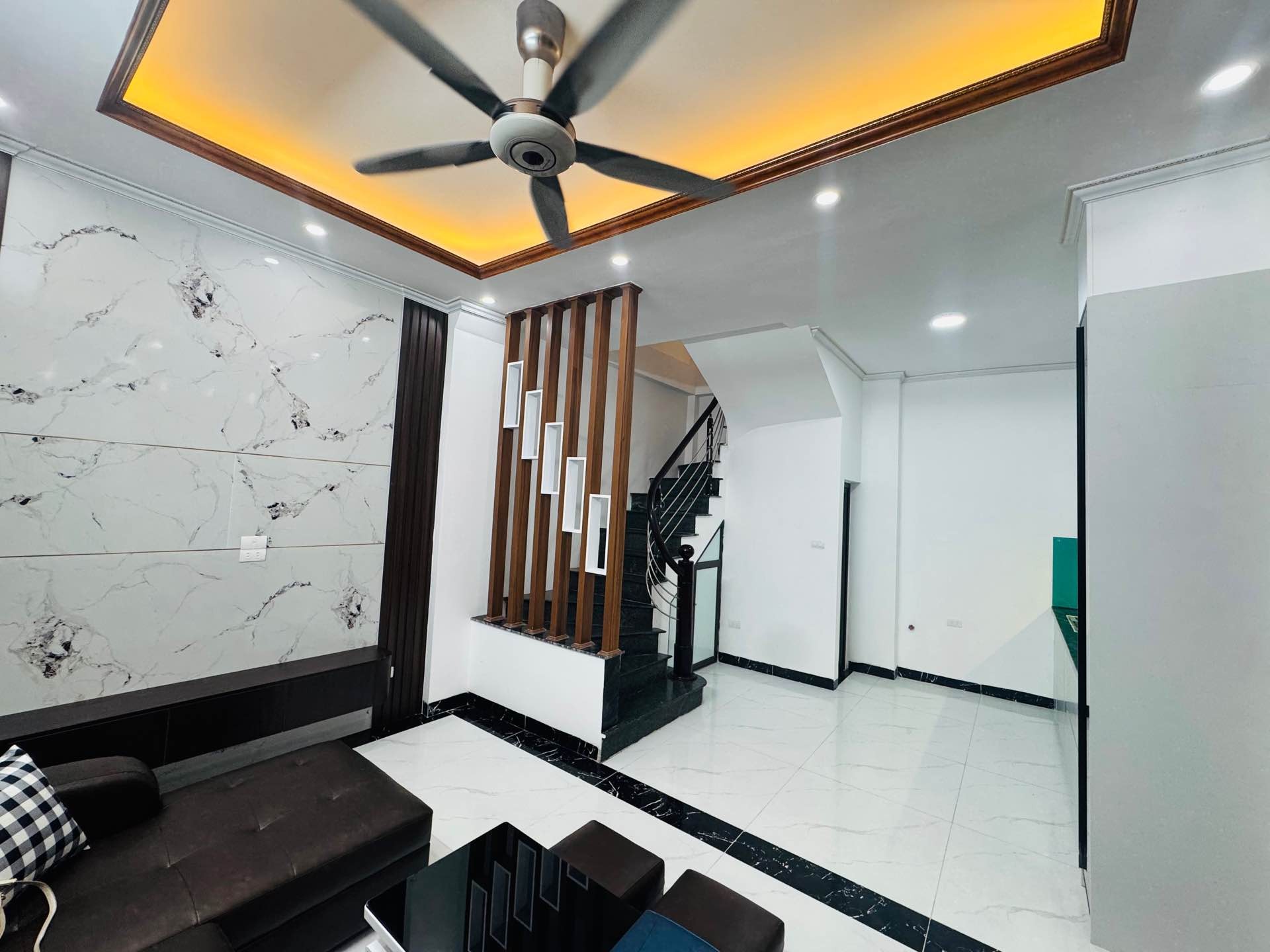 Bán nhà Lương Khánh Thiện - diện tích 49m2 5 tầng - gần ô tô - giá 8,96 tỷ