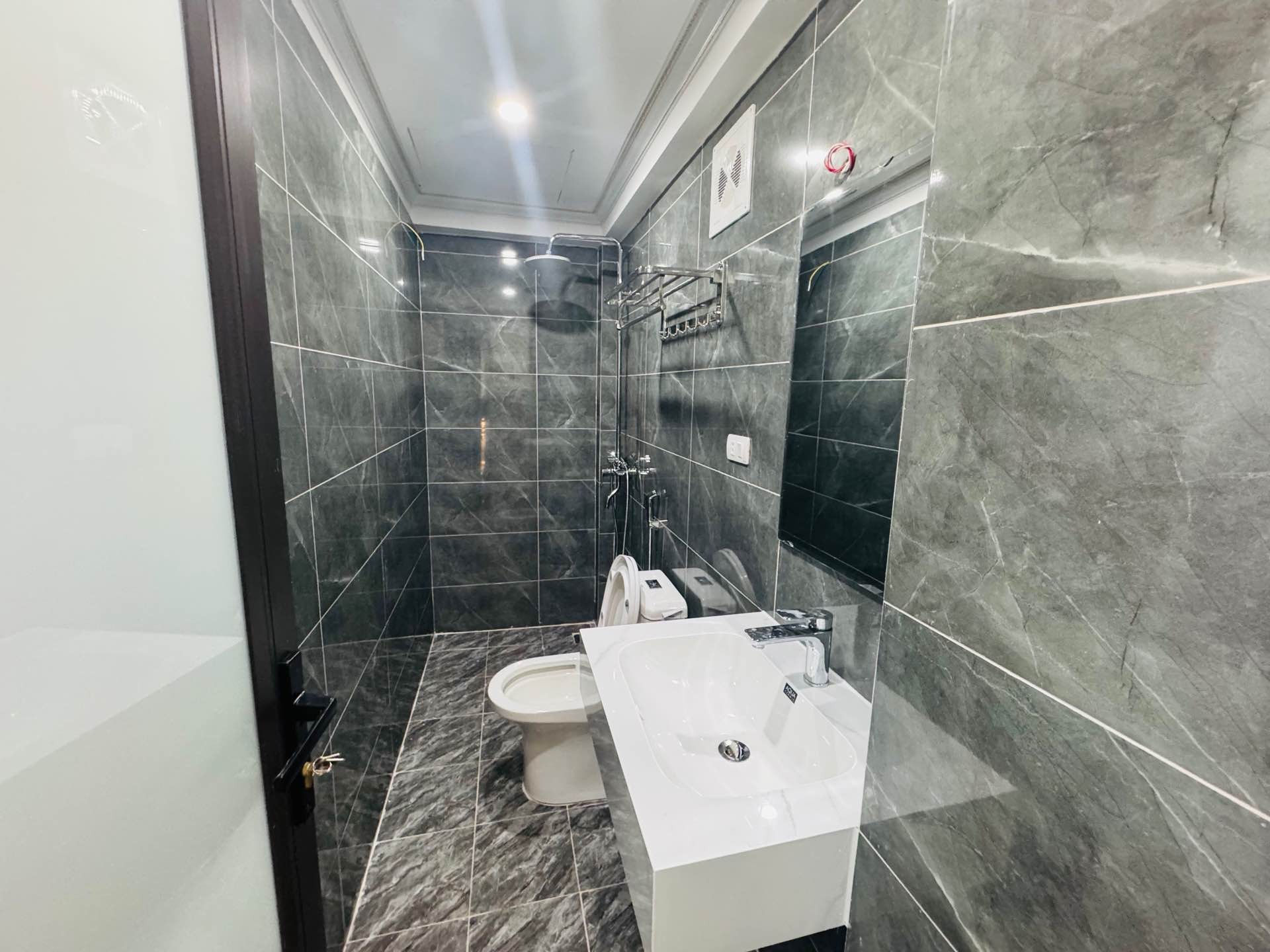 Bán nhà Lương Khánh Thiện - diện tích 49m2 5 tầng - gần ô tô - giá 8,96 tỷ
