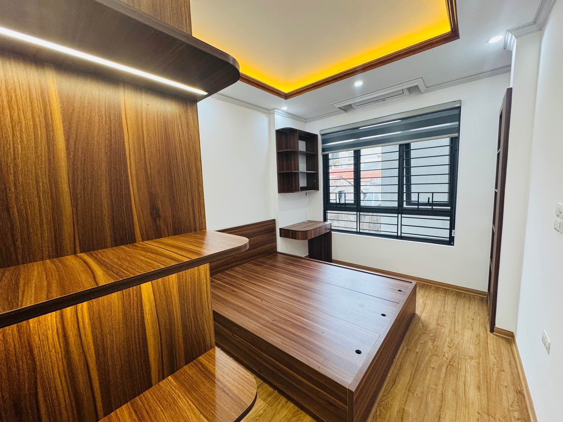 Bán nhà Lương Khánh Thiện - diện tích 49m2 5 tầng - gần ô tô - giá 8,96 tỷ